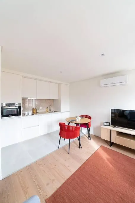 Pardal 1B - Luxury Studio In Alcantara With Parking Nearby Apartment Lisbon 0*,